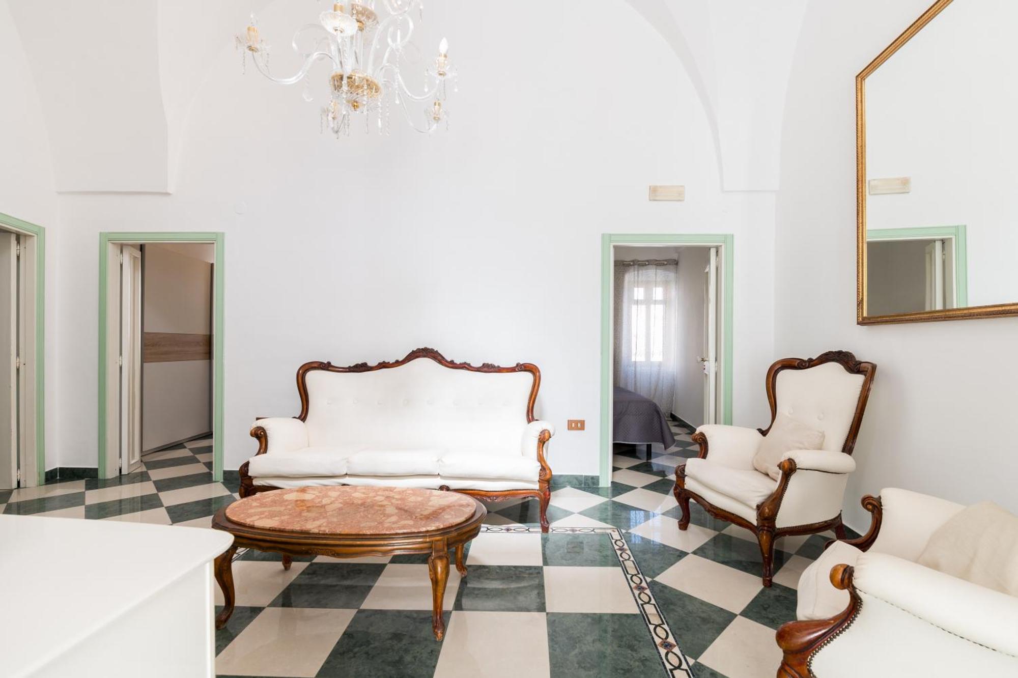 Sant Oronzo Palace Ostuni Exteriör bild